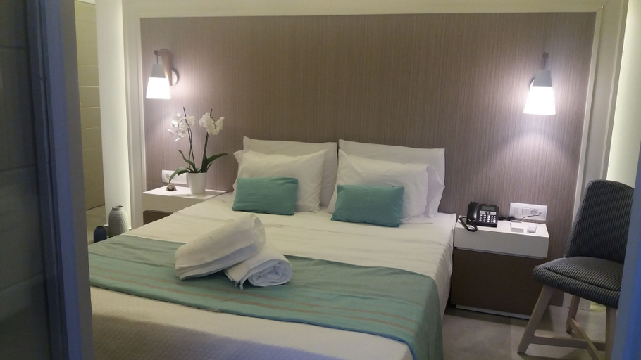 Bedroom 4, Platia, South Aegean