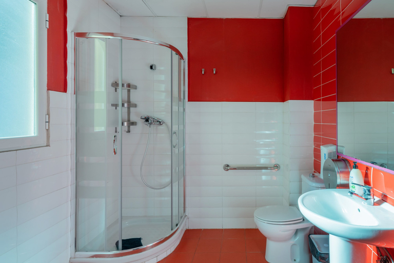 Bathroom 5, Purple Nest Hostel, Valencia