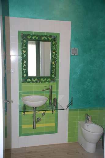 Bathroom, La Rosa dei Venti Resort, Livorno