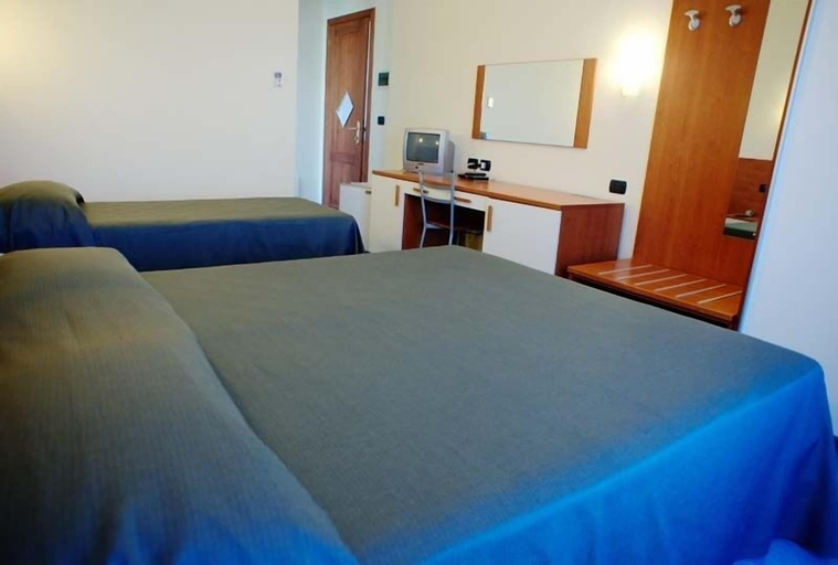 Bedroom 2, Residence Costa Di Kair Ed Din, Latina