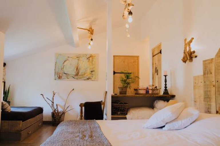 Bedroom 4, La Maison Bleue, Lot-et-Garonne