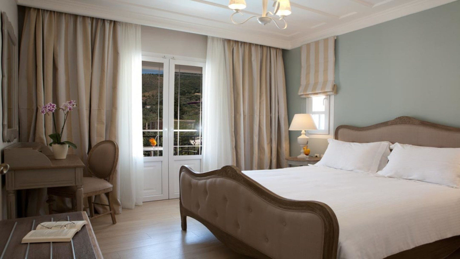 Bedroom 5, Royal Nidri Hotel & Apartments, Ionian Islands