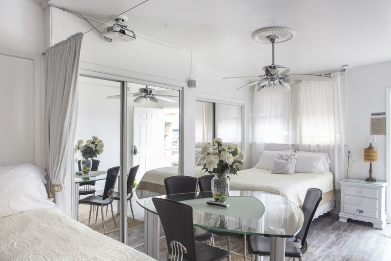 Bedroom 2, Magazine Mansion, Orleans