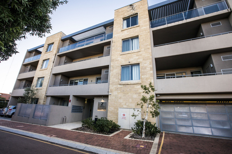 Exterior & Views 2, Zappeion Apartments, Perth