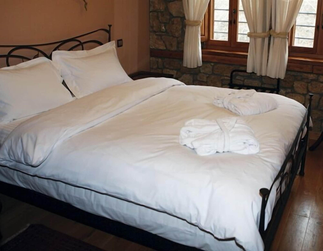 Bedroom 4, Roes Suites, Central Macedonia