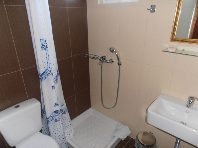 Bathroom 4, Hotel Babis, Crete