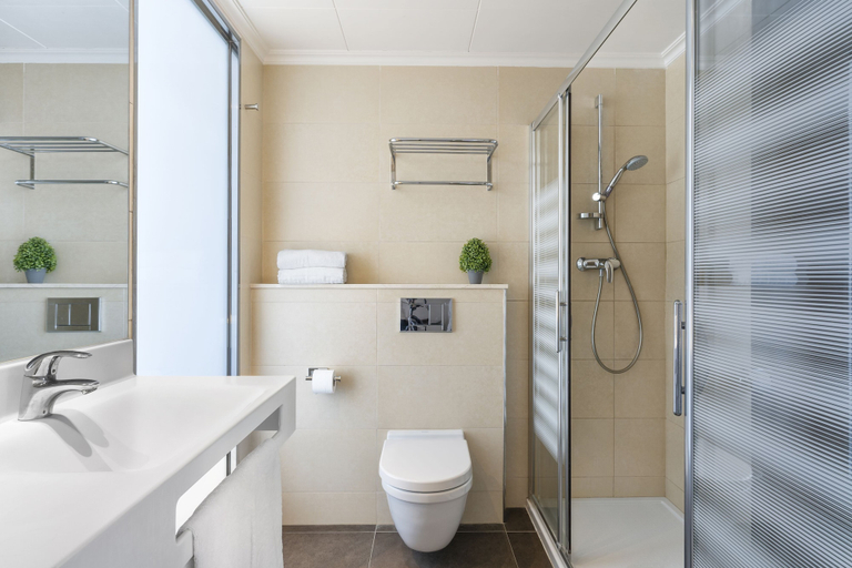 Bathroom 5, Hotel Indalo Park, Barcelona