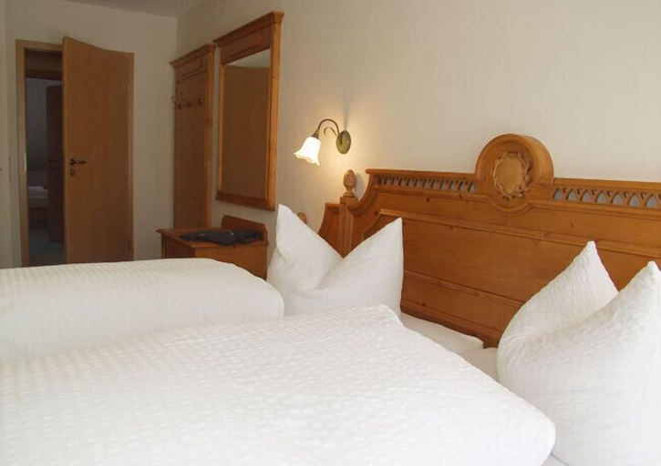 Bedroom 3, Hotel Rössle, Schwarzwald-Baar-Kreis