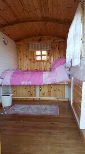 Bedroom 2, Nathan's Farm, Buckinghamshire
