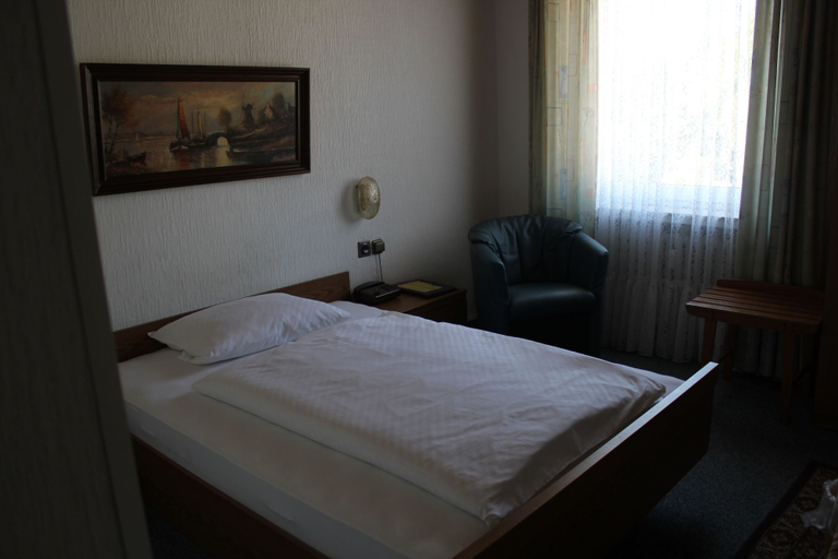 Bedroom 2, Stadt-Hotel Bartels, Soest