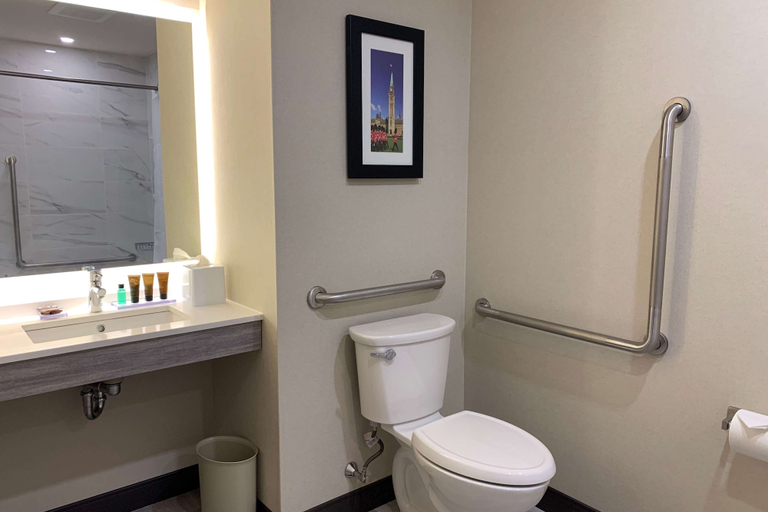 Bathroom 4, Wingate by Wyndham Kanata West Ottawa, Ottawa