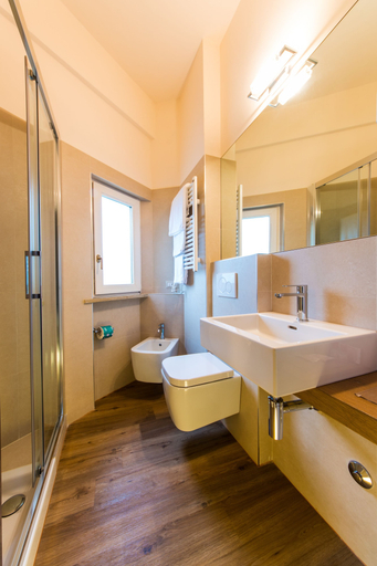 Bathroom 4, Hotel De La Ville, Pesaro E Urbino