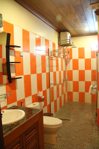Bathroom 4, Shining Angkor Hotel Apartment, Siem Reap