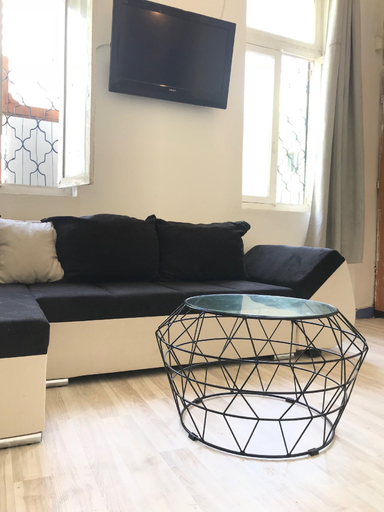 Others 5, Beach Apartment