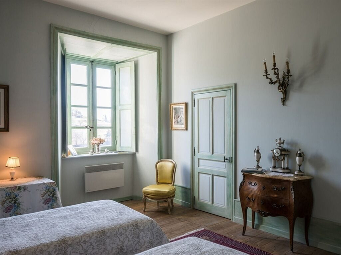 Others 5, Château des Marcilly Talaru, Loire