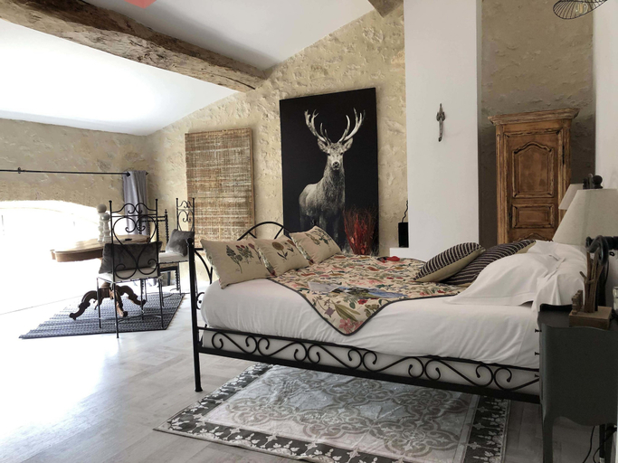 Bedroom 4, L'îlot Vignes, Gironde