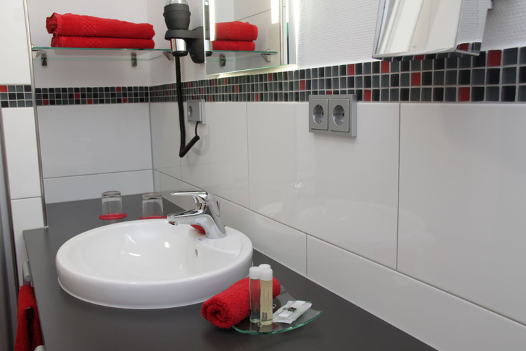 Bathroom 5, HIB Hotel in Baesweiler, Städteregion Aachen