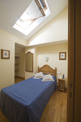 Bedroom 3, Hotel Ekai, Navarra