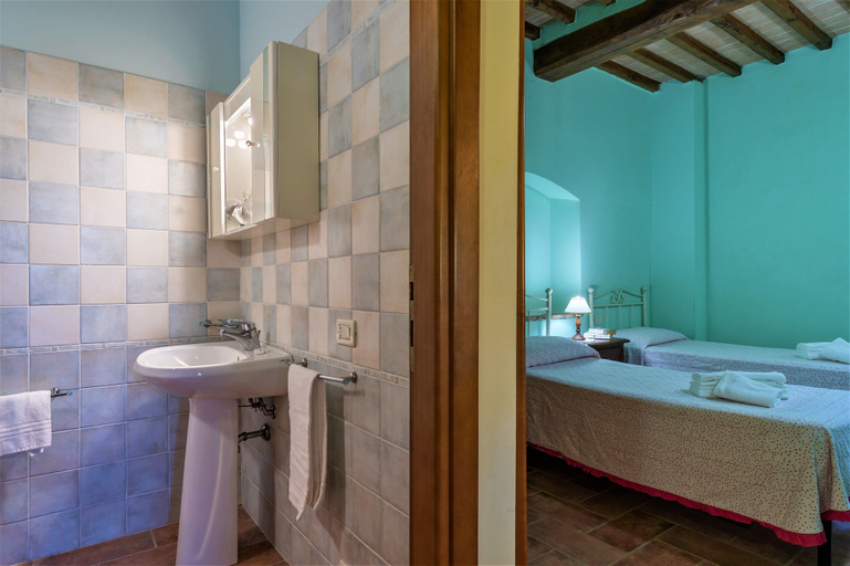 Bathroom 3, Borgo il Villino, Siena