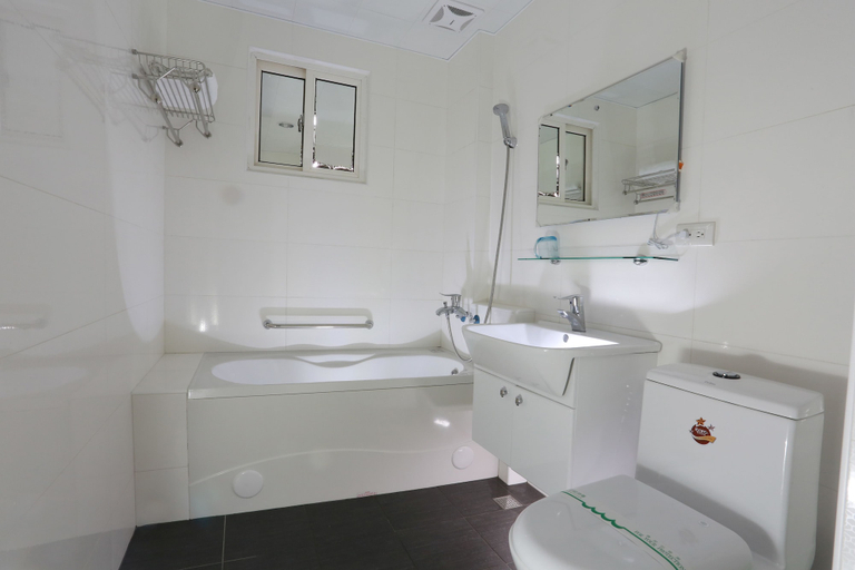 Bathroom 4, Guo Chen Hotel, Yilan
