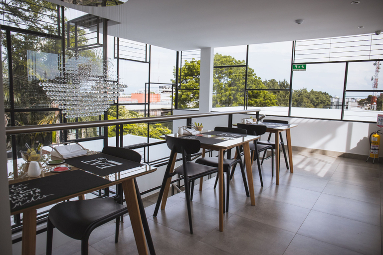 Food & Drinks 4, Antope - Apartaestudios, Santiago de Cali