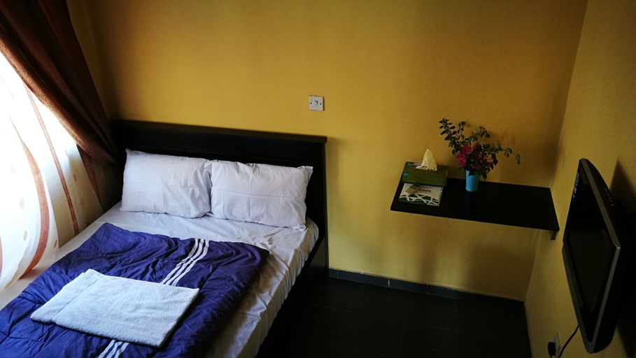 Bedroom 5, Dumeros, AbujaMun