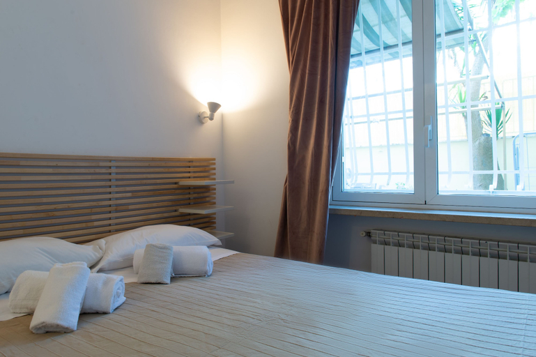 Room 5, Pantarei, Rome
