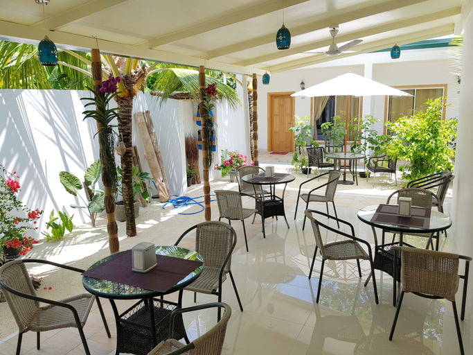 Food & Drinks 5, Karaa Village
