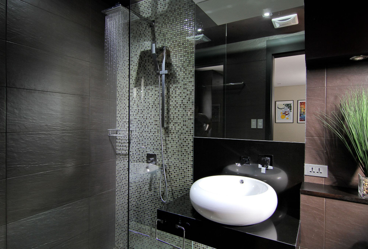 Bathroom 4, Boracay Suites, Malay