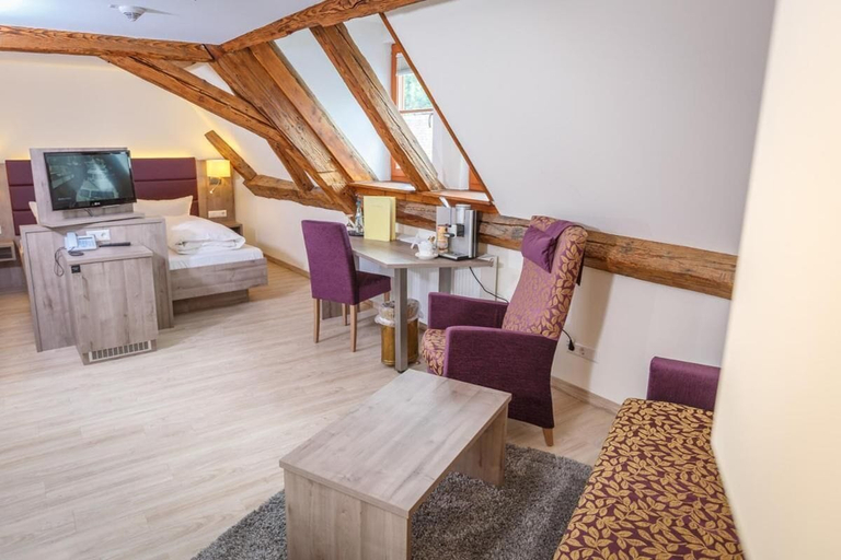 Bedroom 3, Sternen Hotel & Restaurant, Bodenseekreis