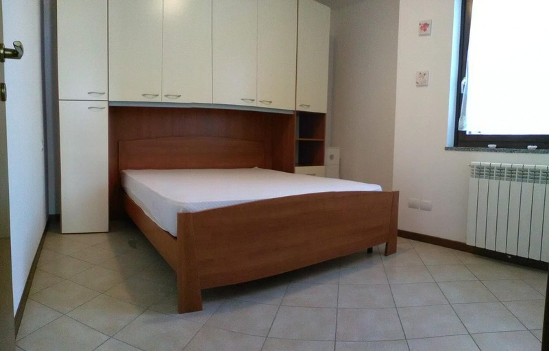 Bedroom 3, La Quiete 16 Holideal, Brescia