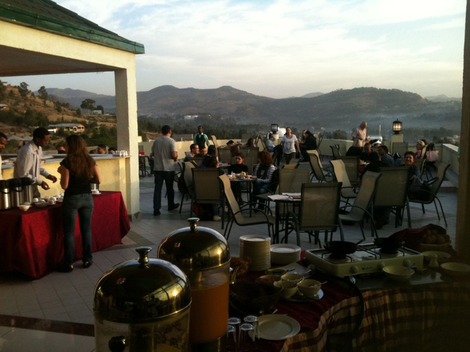 Food & Drinks 5, Florida International Hotel, Semen Gondar