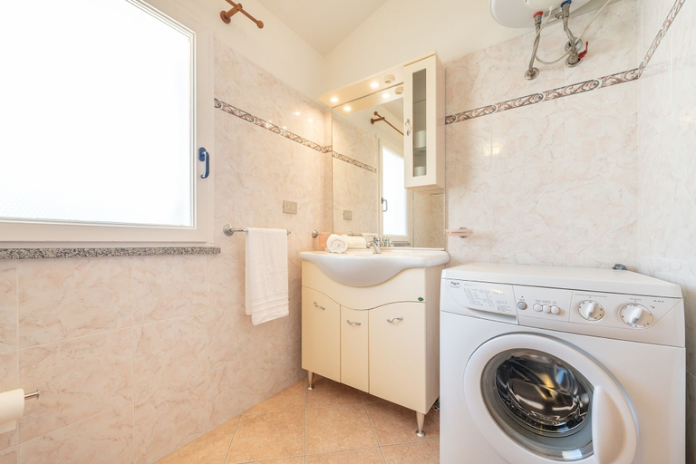 Bathroom 3, Villino Panna, Nuoro