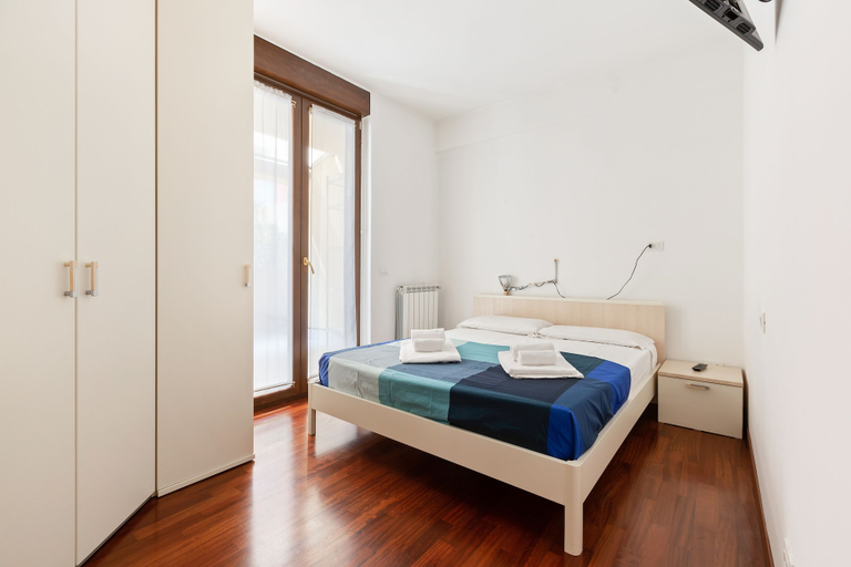 Others 5, Corsica Huge Terrace Flat, Milano