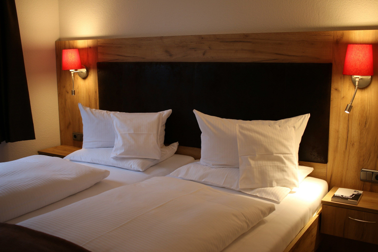 Bedroom 4, Hotel Sonnenhügel, Uelzen
