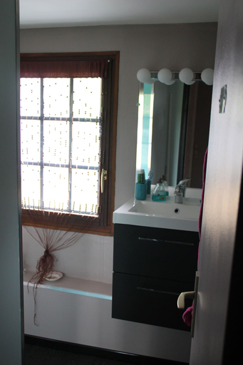 Bathroom 5, Le Haut Mesnil - 3, Seine-Maritime