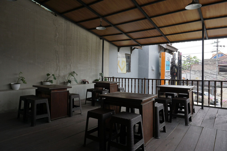 Food & Drinks, RedDoorz Hostel @ Borobudur Street, Malang