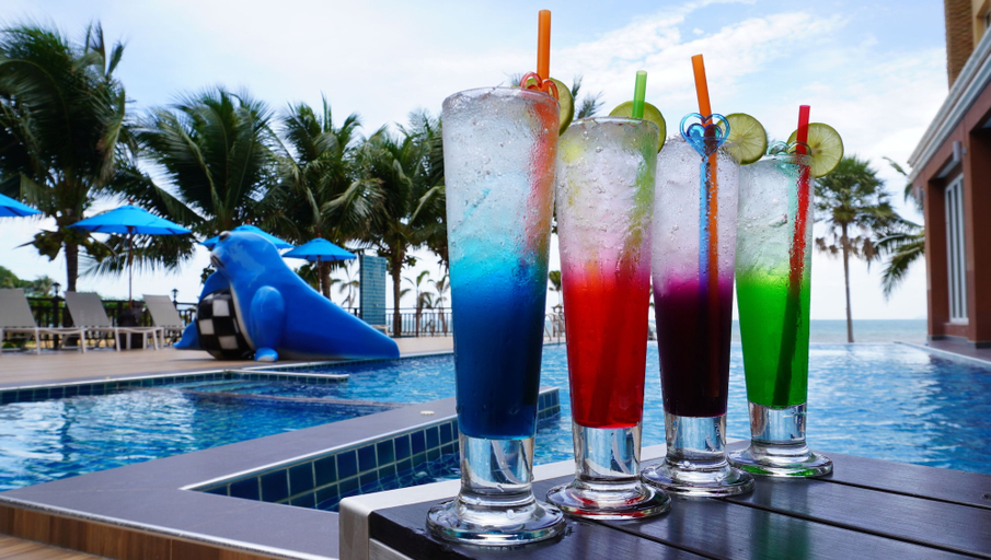 Food & Drinks 2, Saisawan Beach Resort, Sattahip