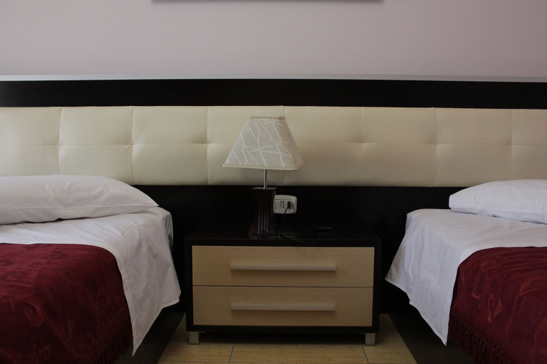 Bedroom 2, Hotel International, Fierit