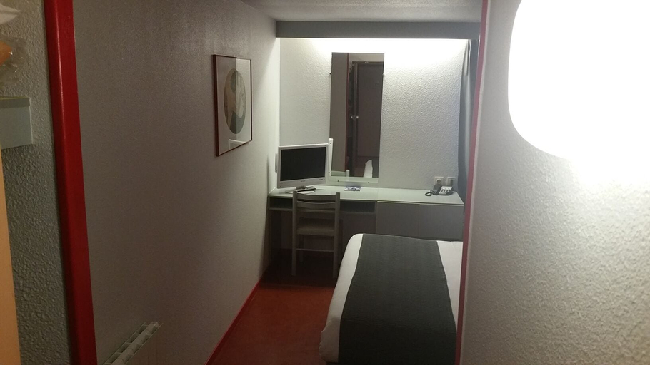Others 5, Brit Hotel Sarreguemines, Moselle