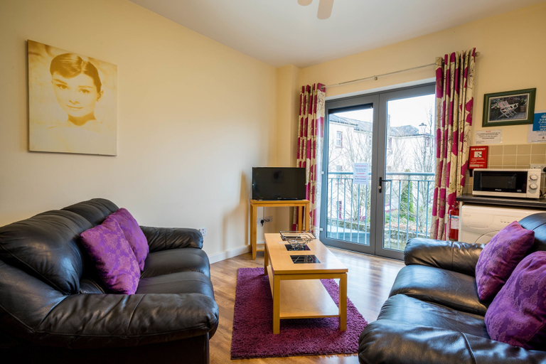 Others 5, The Courtyard Apartments