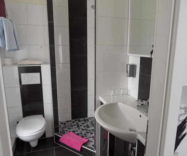 Bedroom 4, City Central Promenade, Hochtaunuskreis