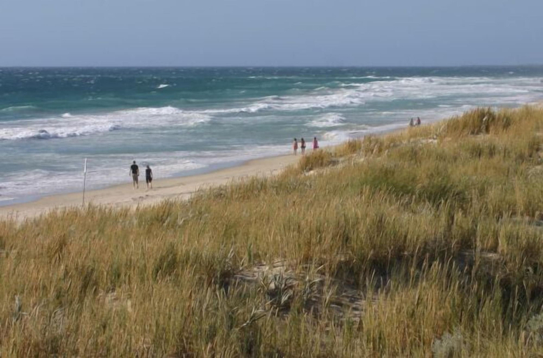 Others 5, Scarborough & Absolutely Beachfront, Stirling