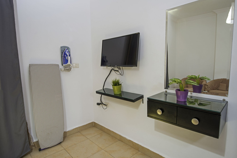Bathroom 5, Lilly apartments, Al-Ghurdaqah