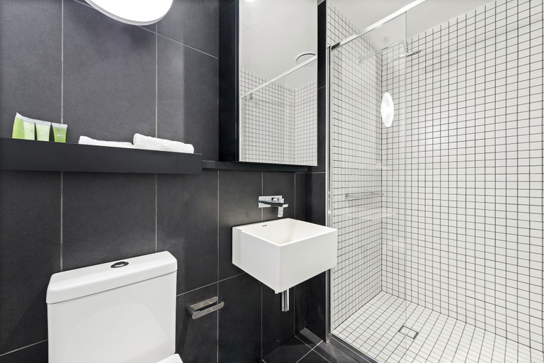 Bathroom, Empire Apartment, Melbourne