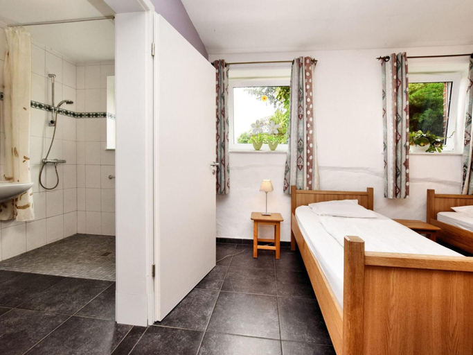 Bathroom 5, La Ferme des Prés, Cher