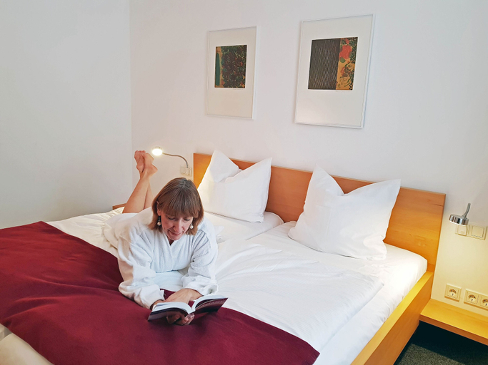 Bedroom 3, Ökölogisches Bildungszentrum Kultiviert, Oberallgäu