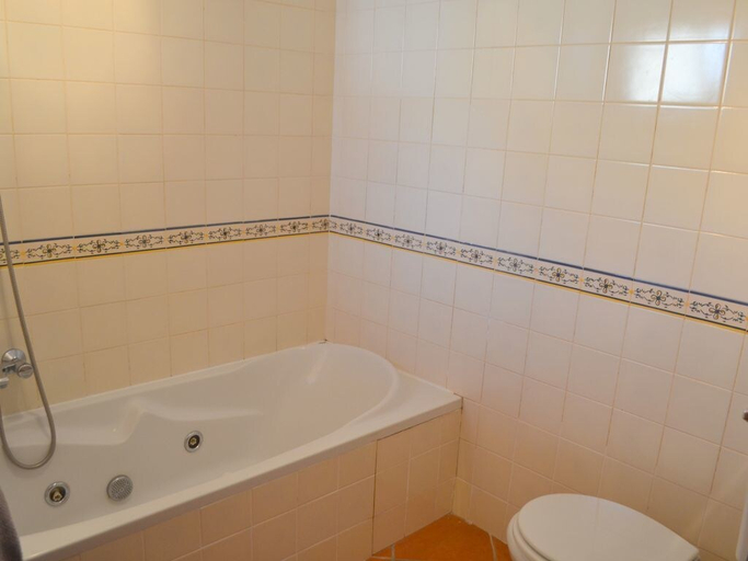 Bathroom, RH Aqua Marina Vilamoura Triplex, Loulé