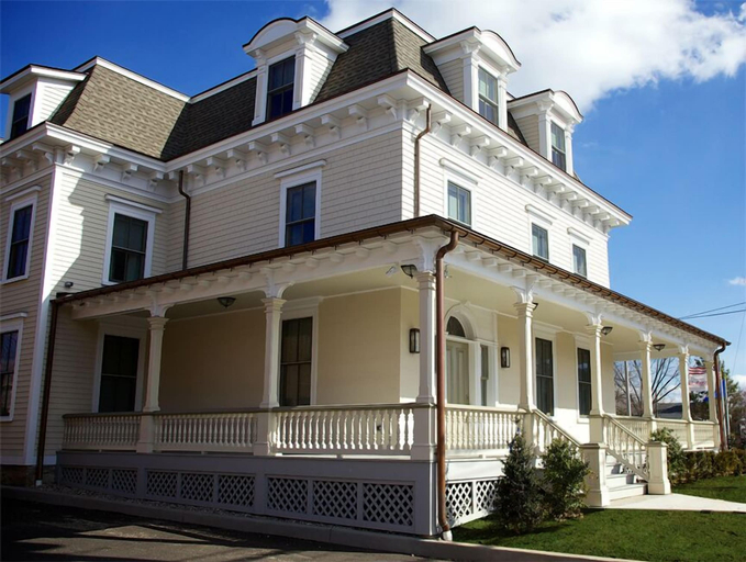 Exterior & Views 2, Guesthouse at Norwalk Inn, Fairfield