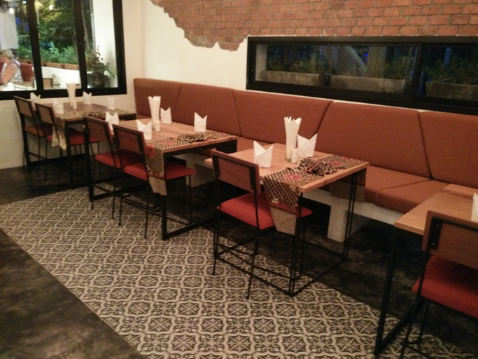 Food & Drinks 4, The Front Hotel and Apartment, Pulau Phuket